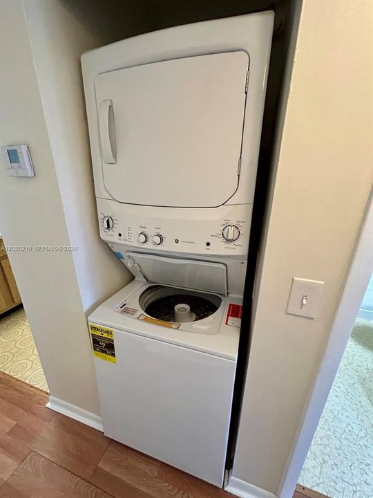 В аренду: $1,950 (2 спален, 2 ванн, 1104 Квадратных фут)
