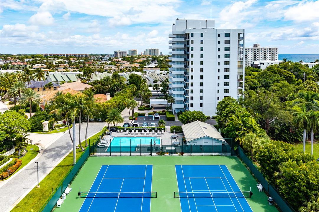 pool/tennis/pickleball