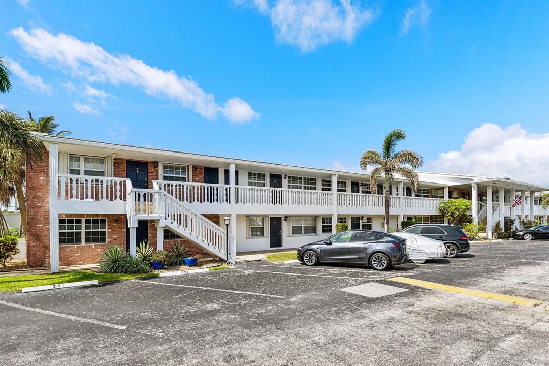 001-5505NorthOceanBoulevard-8204-OceanRi