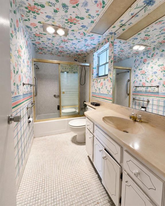 MASTER BATH 2