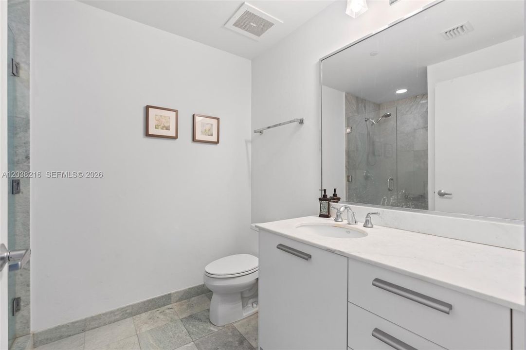 For Sale: $359,000 (0 beds, 1 baths, 601 Square Feet)