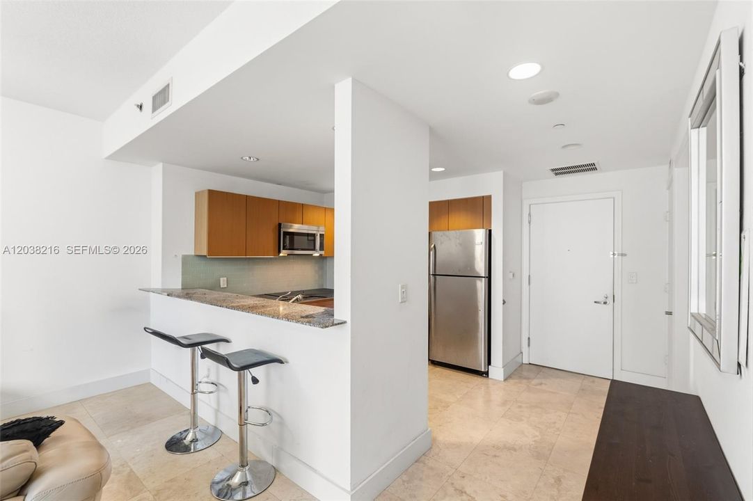 For Sale: $359,000 (0 beds, 1 baths, 601 Square Feet)