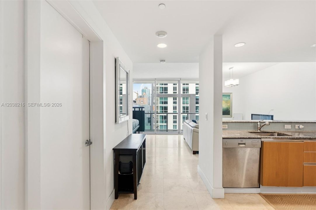 For Sale: $359,000 (0 beds, 1 baths, 601 Square Feet)