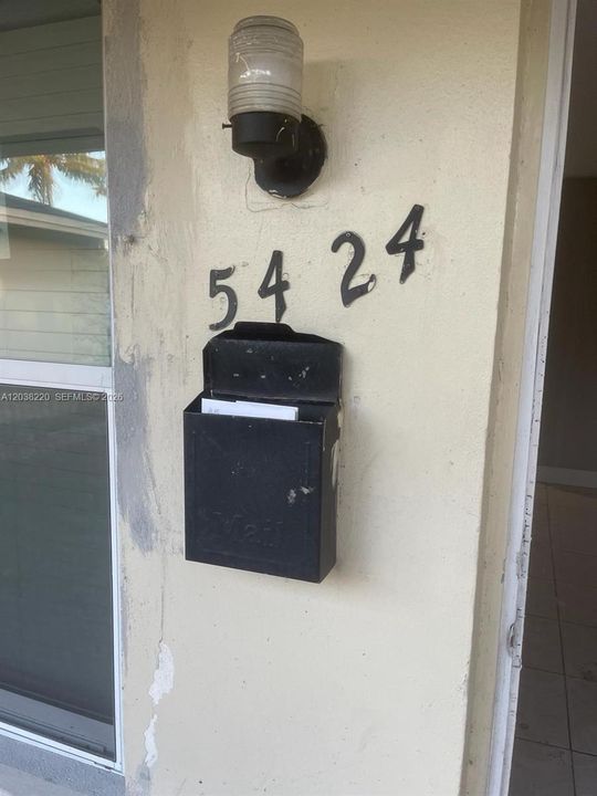 В аренду: $1,800 (3 спален, 1 ванн, 2329 Квадратных фут)