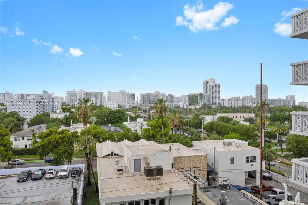 En Venta: $315,000 (1 camas, 1 baños, 766 Pies cuadrados)