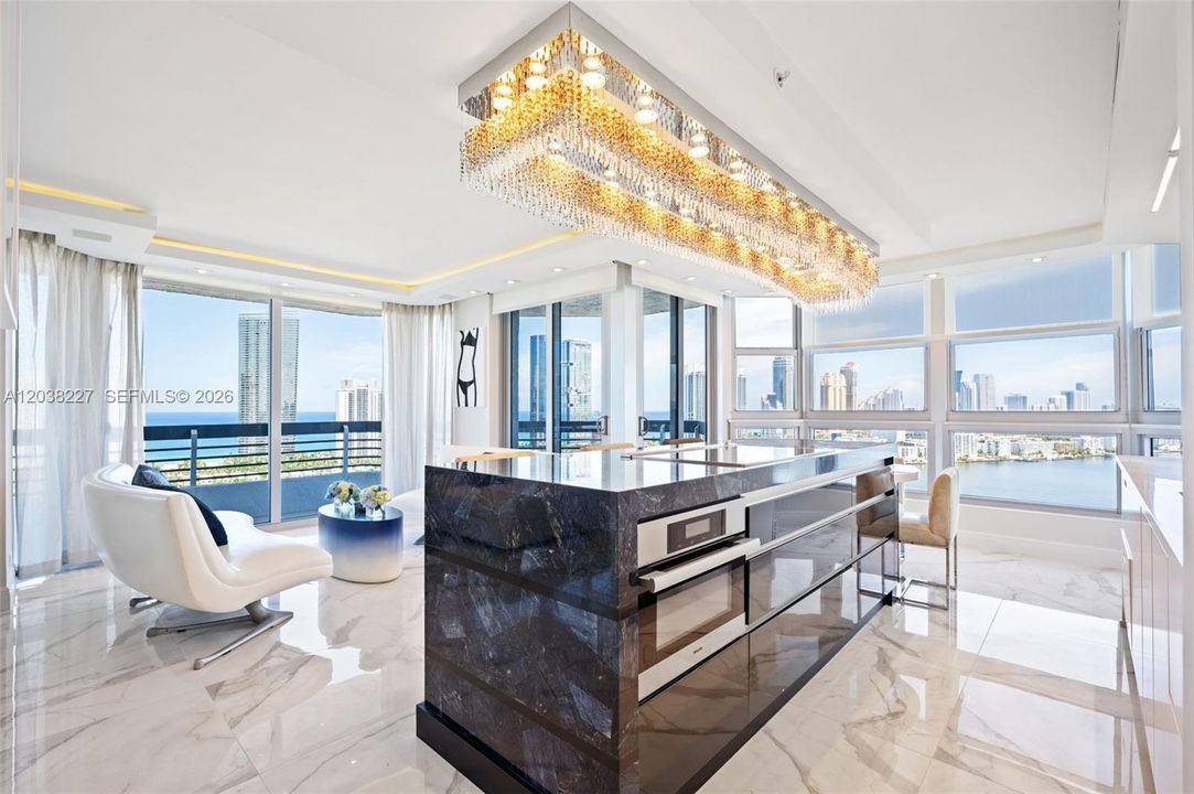 В аренду: $6,200 (2 спален, 2 ванн, 1694 Квадратных фут)