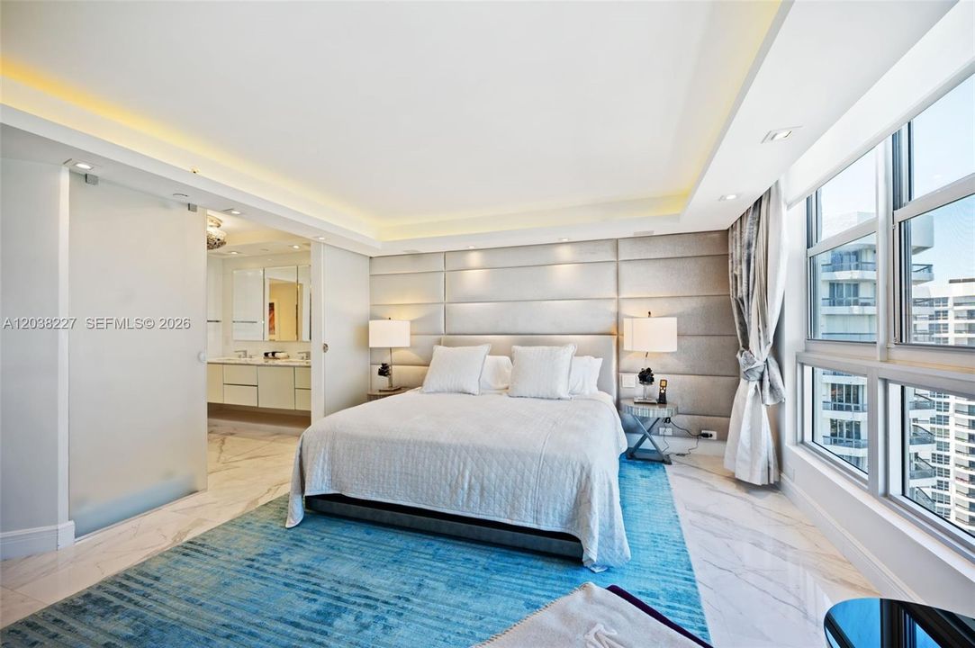 В аренду: $6,200 (2 спален, 2 ванн, 1694 Квадратных фут)