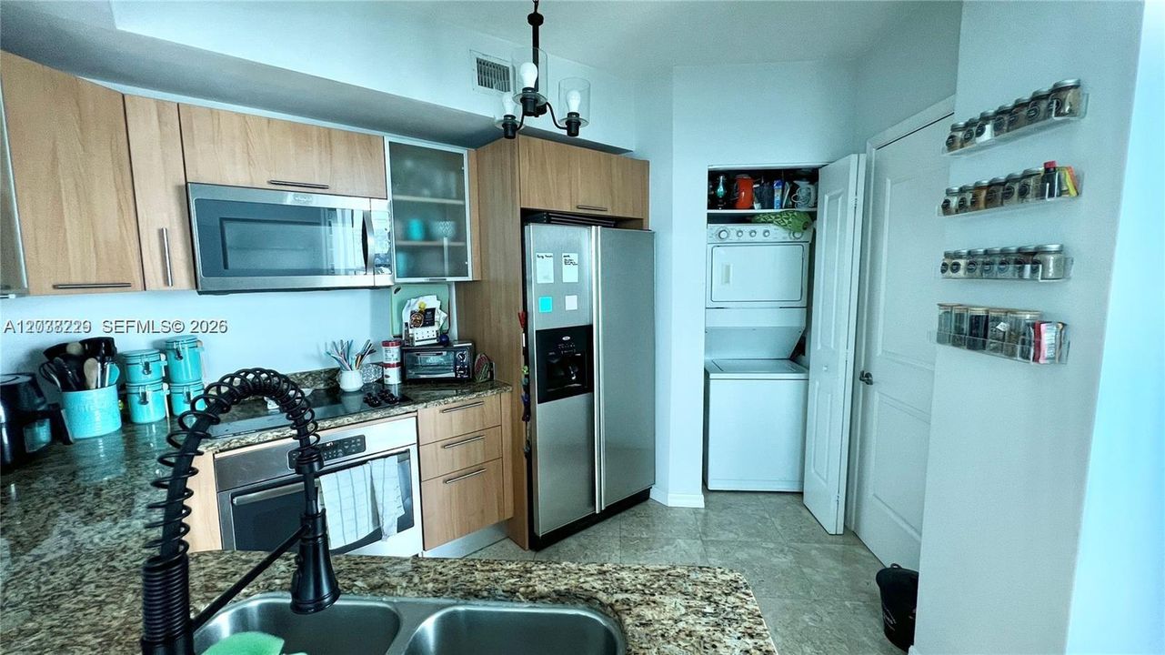 En Renta: $3,700 (2 camas, 2 baños, 1007 Pies cuadrados)