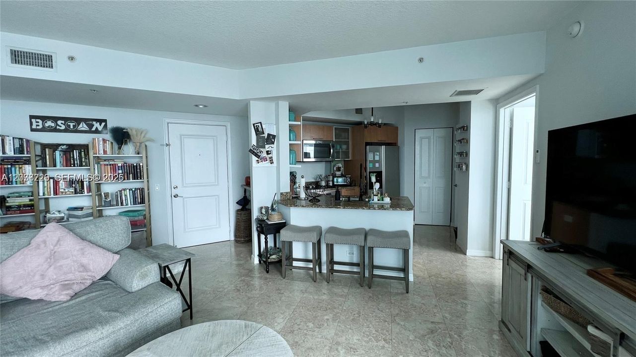En Renta: $3,700 (2 camas, 2 baños, 1007 Pies cuadrados)