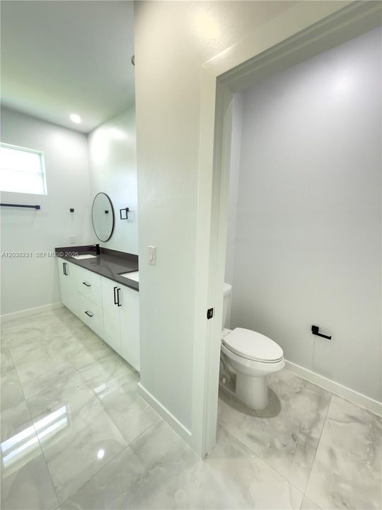 For Rent: $2,200 (3 beds, 2 baths, 1546 Square Feet)