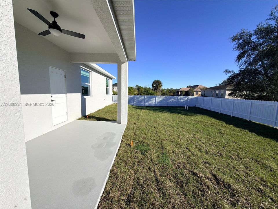 For Rent: $2,200 (3 beds, 2 baths, 1546 Square Feet)
