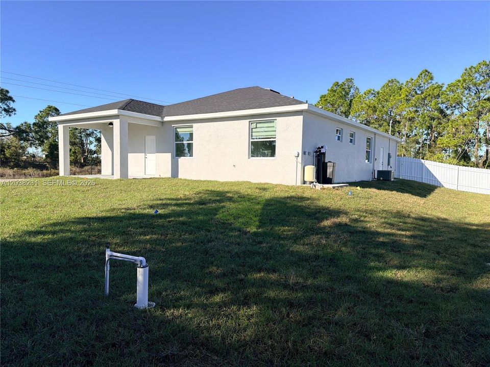 For Rent: $2,200 (3 beds, 2 baths, 1546 Square Feet)