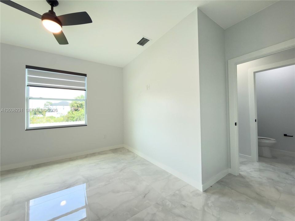 For Rent: $2,200 (3 beds, 2 baths, 1546 Square Feet)