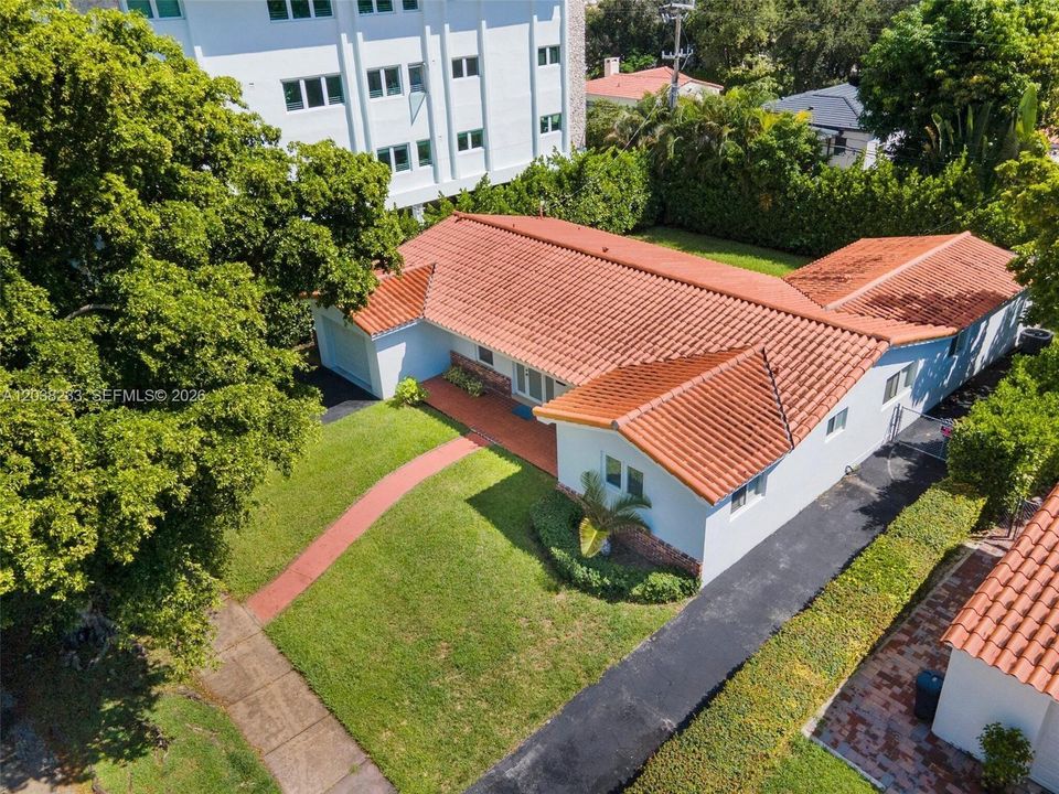 На продажу: $1,398,000 (3 спален, 2 ванн, 1654 Квадратных фут)