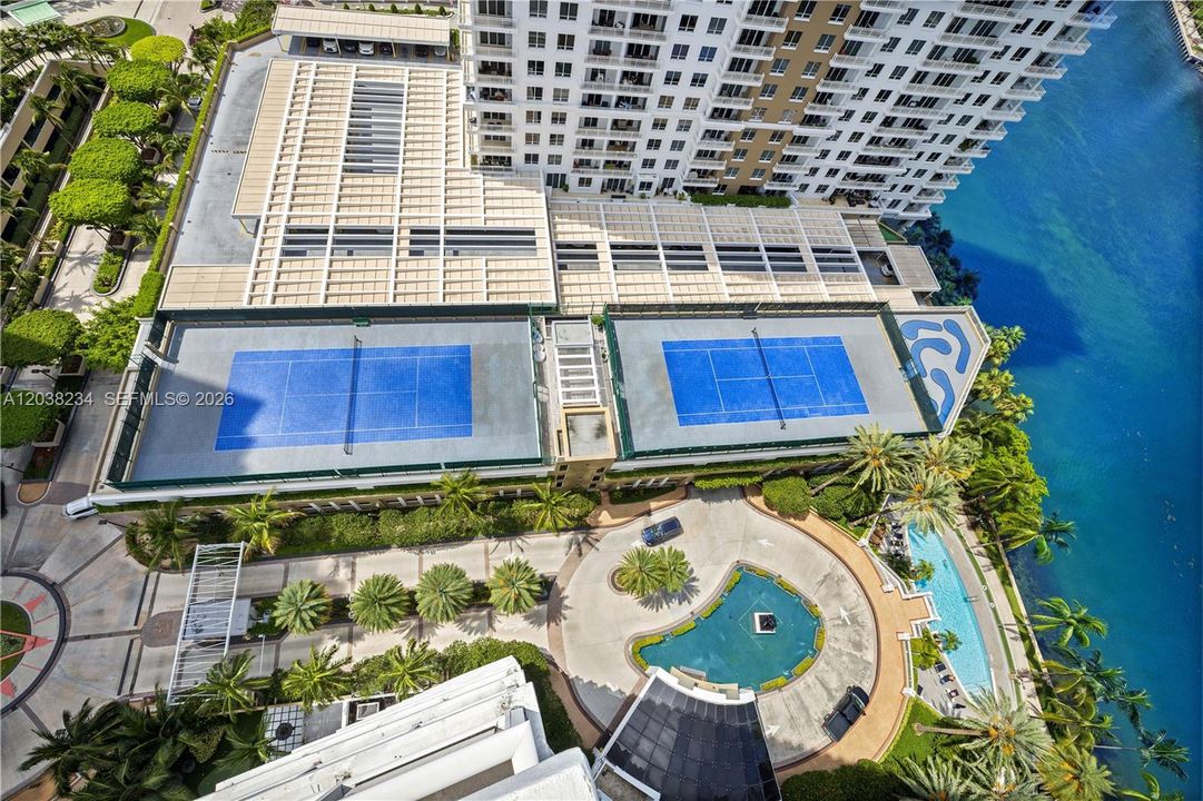 На продажу: $3,995,000 (4 спален, 4 ванн, 2860 Квадратных фут)