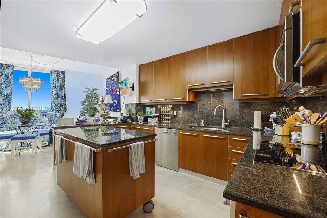 На продажу: $3,995,000 (4 спален, 4 ванн, 2860 Квадратных фут)