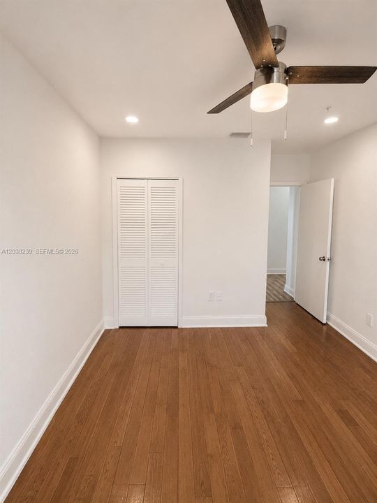 В аренду: $2,850 (2 спален, 1 ванн, 800 Квадратных фут)