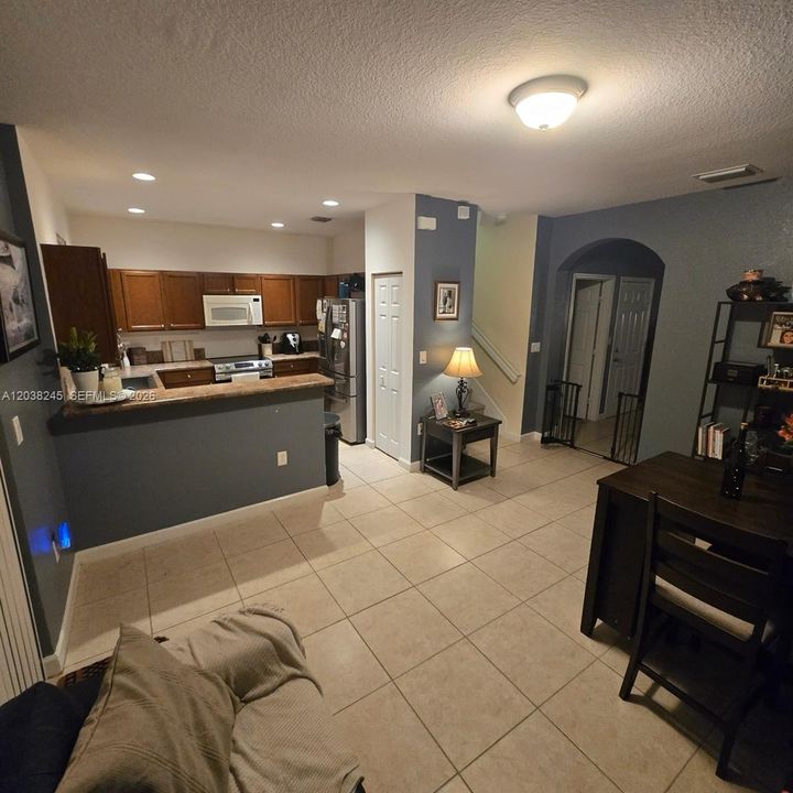 For Sale: $429,000 (3 beds, 2 baths, 1706 Square Feet)