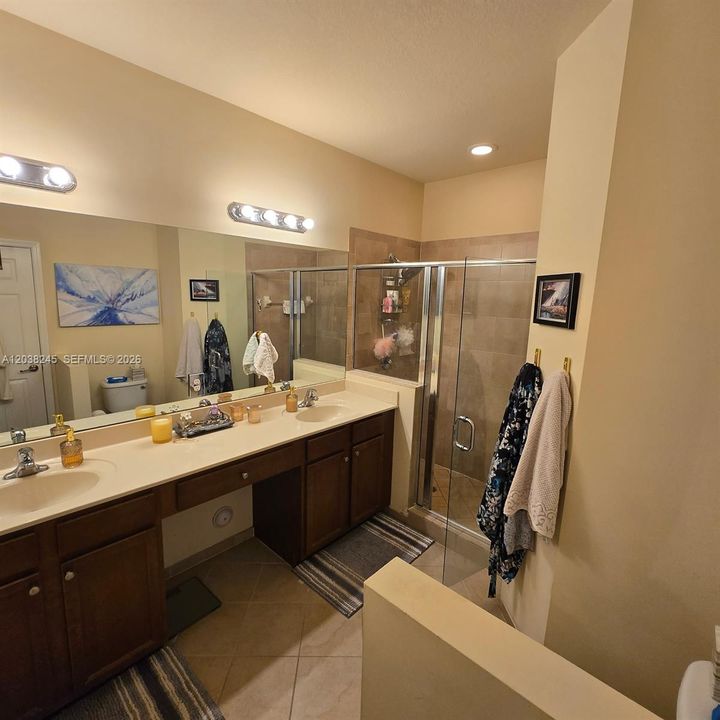 For Sale: $429,000 (3 beds, 2 baths, 1706 Square Feet)