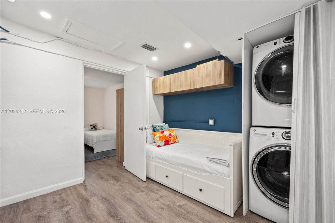 На продажу: $495,000 (3 спален, 1 ванн, 804 Квадратных фут)
