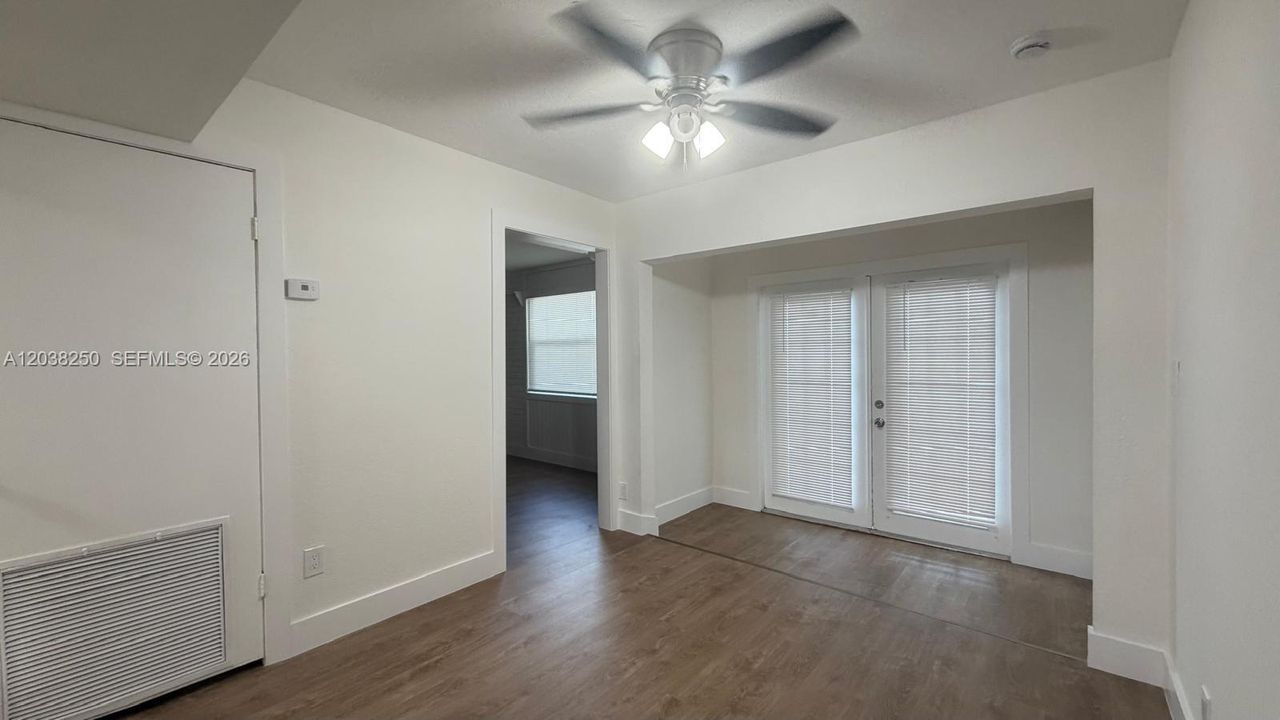 В аренду: $4,450 (5 спален, 2 ванн, 2000 Квадратных фут)