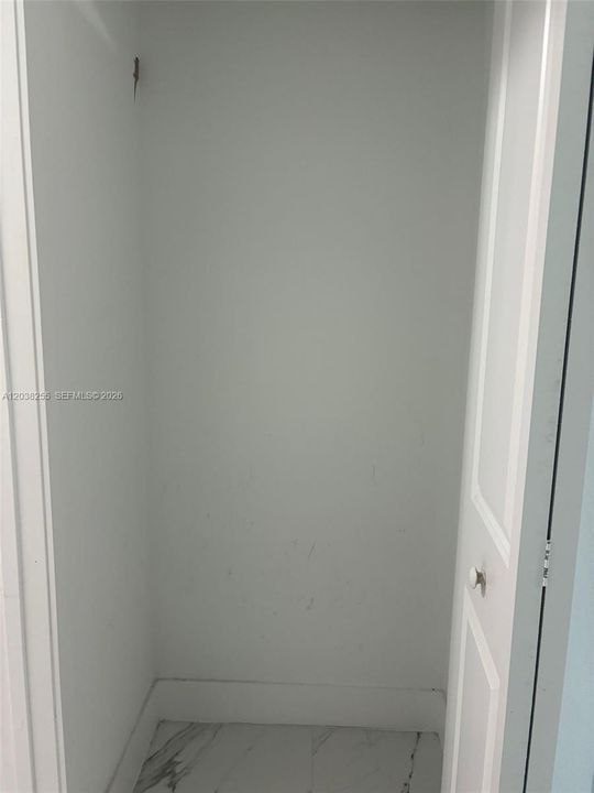 For Rent: $3,450 (3 beds, 3 baths, 1234 Square Feet)