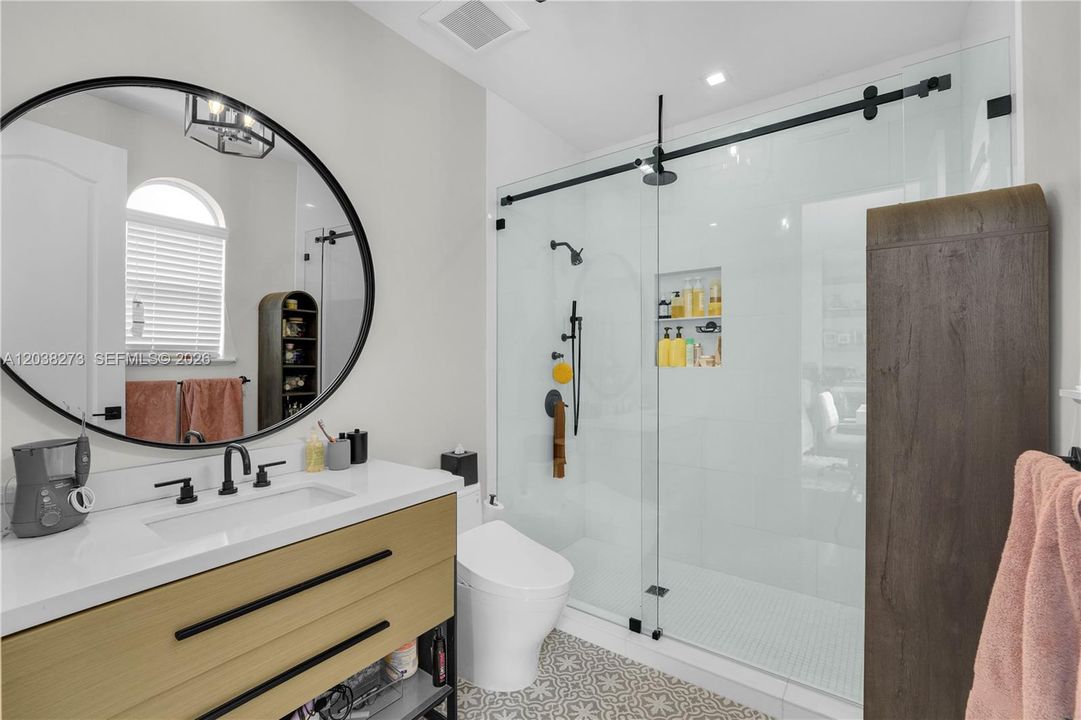 For Sale: $6,300,000 (7 beds, 6 baths, 6361 Square Feet)