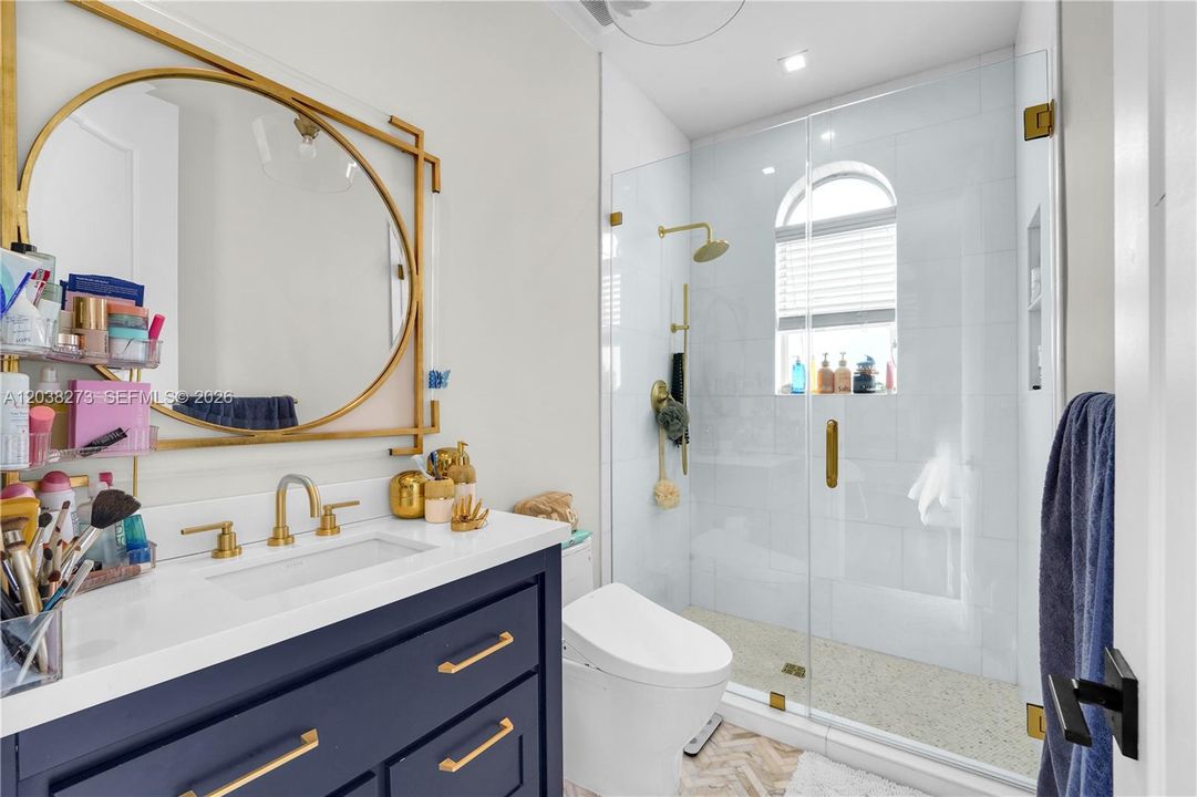 For Sale: $6,300,000 (7 beds, 6 baths, 6361 Square Feet)