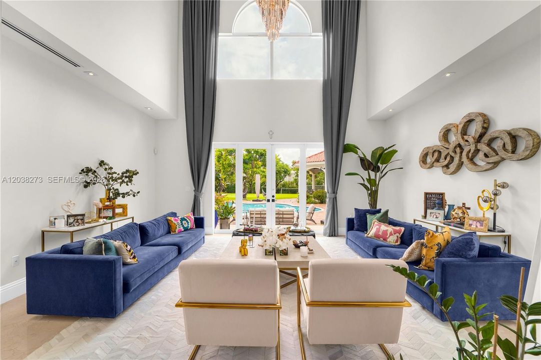 For Sale: $6,300,000 (7 beds, 6 baths, 6361 Square Feet)