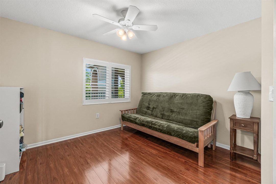 bedroom/den