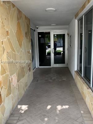 В аренду: $3,400 (2 спален, 2 ванн, 970 Квадратных фут)