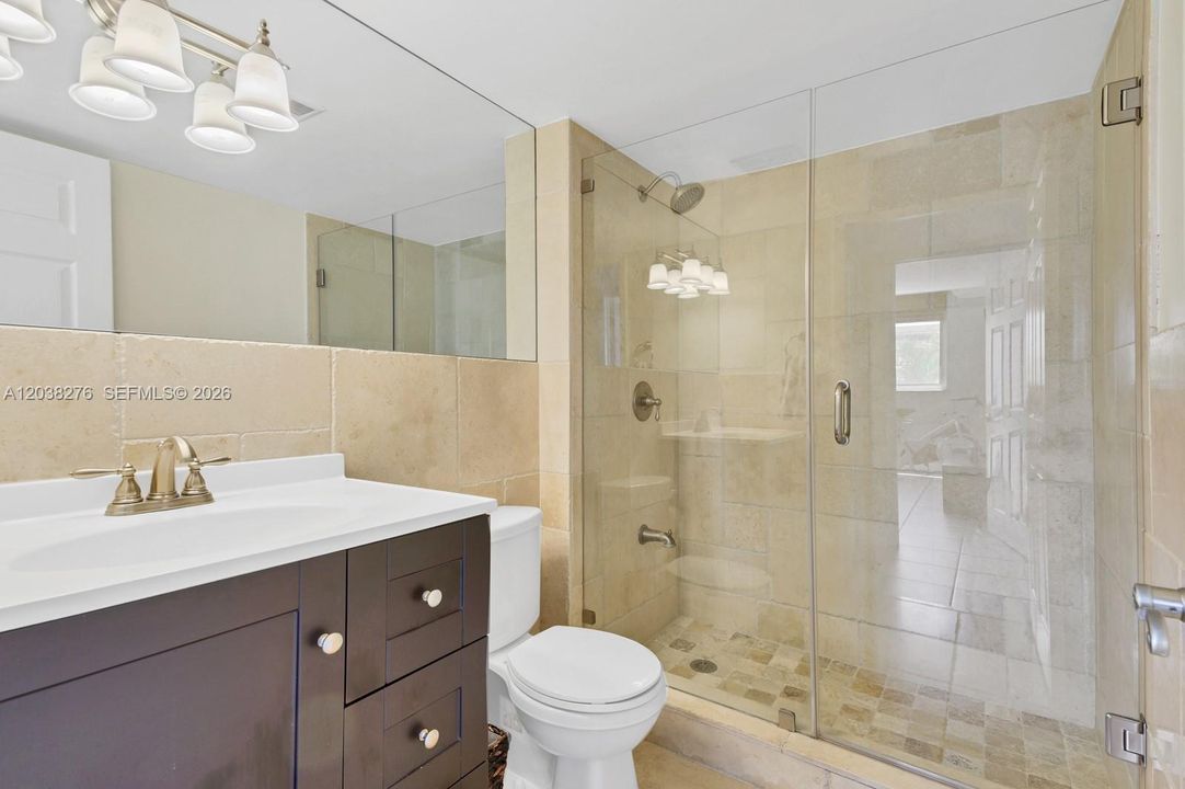 В аренду: $3,400 (2 спален, 2 ванн, 970 Квадратных фут)