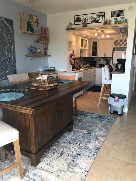 En Venta: $397,500 (1 camas, 1 baños, 750 Pies cuadrados)