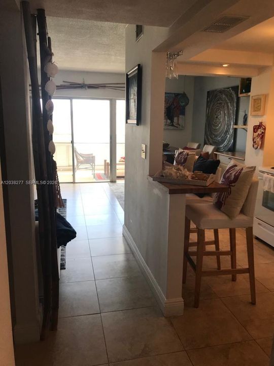 En Venta: $397,500 (1 camas, 1 baños, 750 Pies cuadrados)
