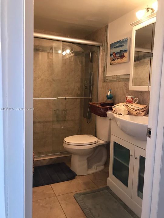 En Venta: $397,500 (1 camas, 1 baños, 750 Pies cuadrados)