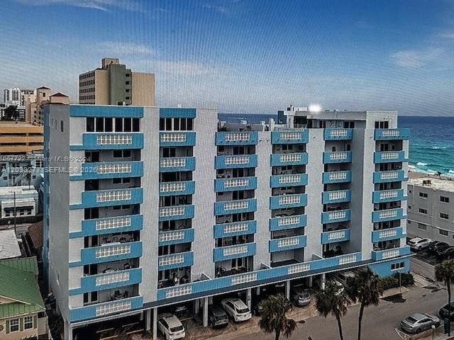 En Venta: $397,500 (1 camas, 1 baños, 750 Pies cuadrados)