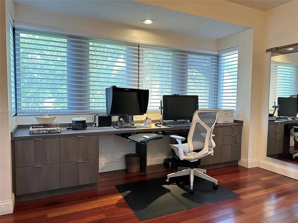Master bedroom built in office space