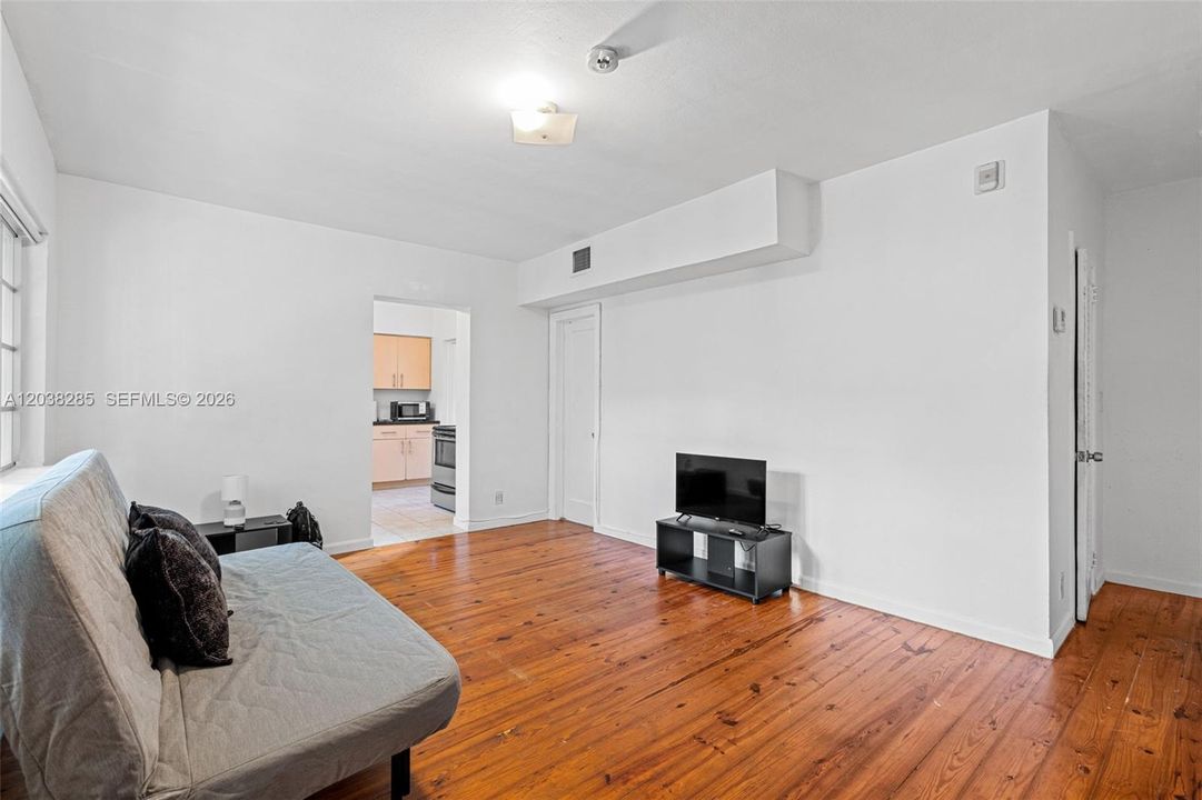 For Sale: $212,000 (0 beds, 1 baths, 416 Square Feet)