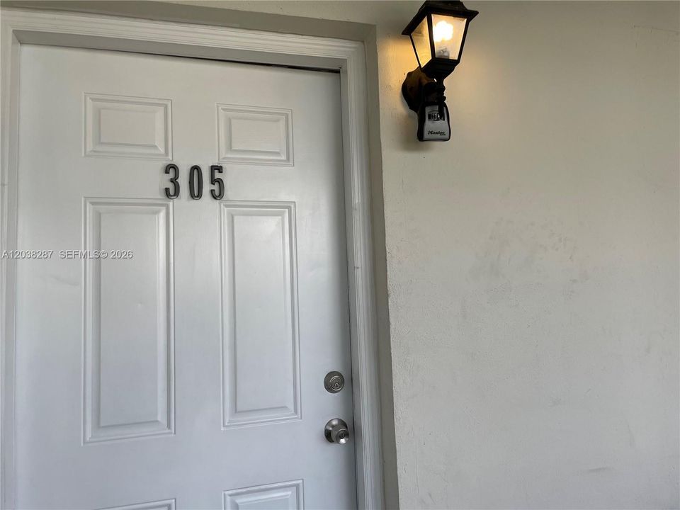 En Renta: $2,350 (2 camas, 1 baños, 839 Pies cuadrados)