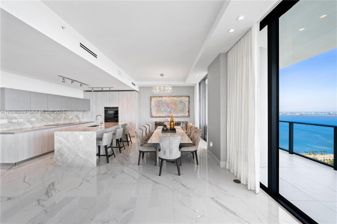 На продажу: $4,495,000 (3 спален, 4 ванн, 2664 Квадратных фут)