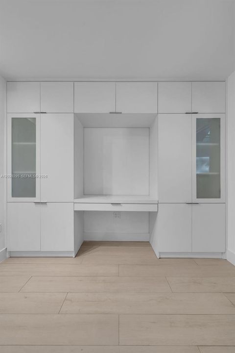 На продажу: $625,000 (2 спален, 2 ванн, 993 Квадратных фут)