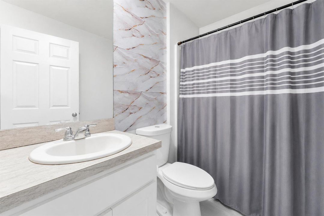 Full Bathroom