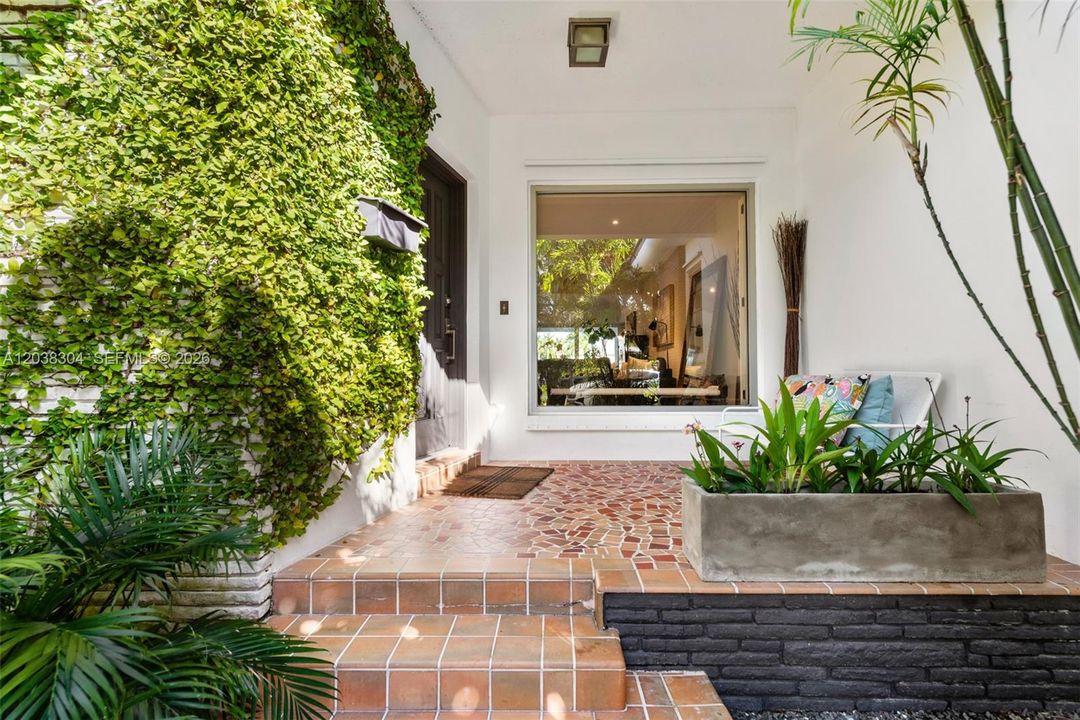 For Rent: $25,000 (4 beds, 4 baths, 2672 Square Feet)