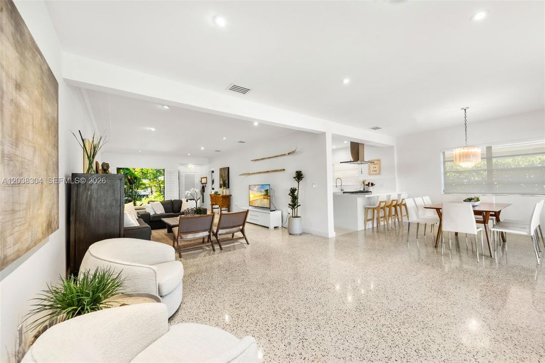 For Rent: $25,000 (4 beds, 4 baths, 2672 Square Feet)
