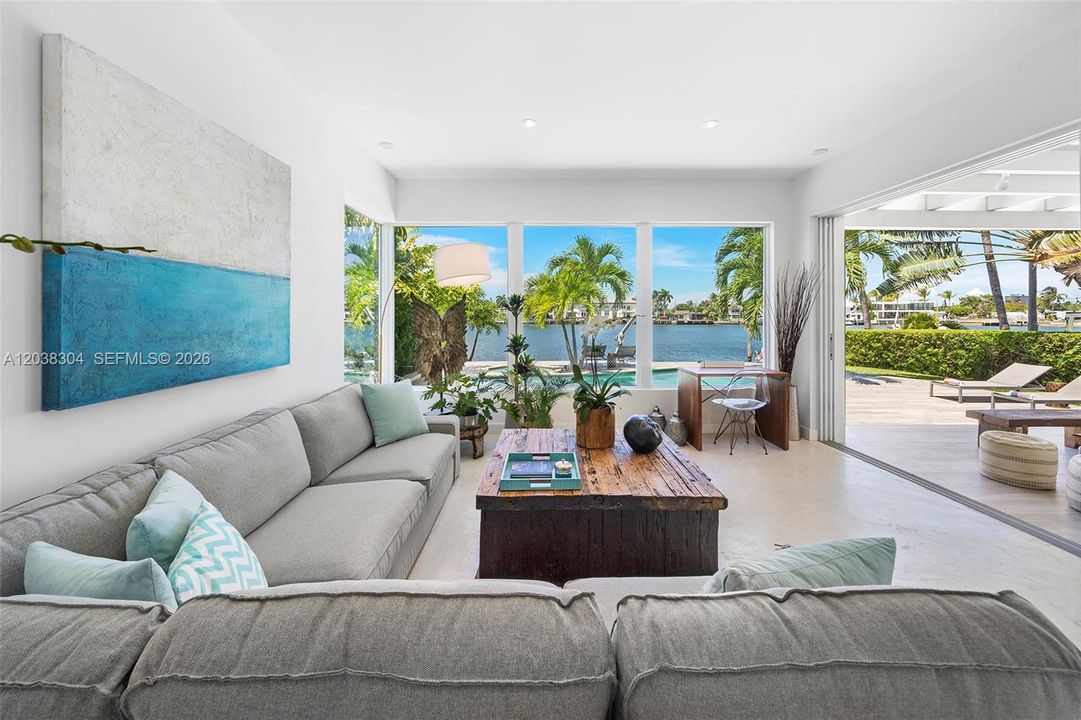 For Rent: $25,000 (4 beds, 4 baths, 2672 Square Feet)