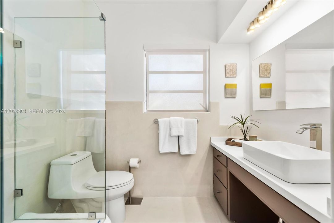For Rent: $25,000 (4 beds, 4 baths, 2672 Square Feet)