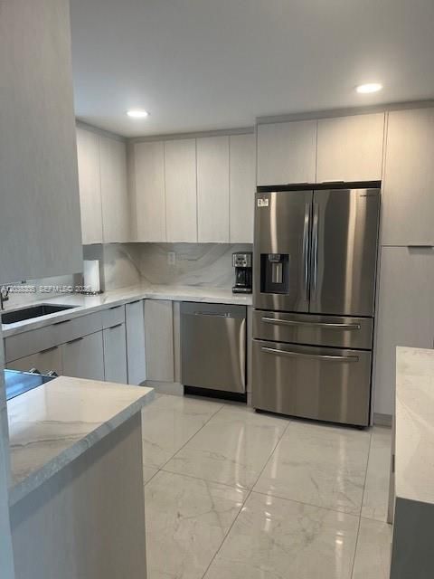 For Sale: $542,000 (2 beds, 2 baths, 1200 Square Feet)