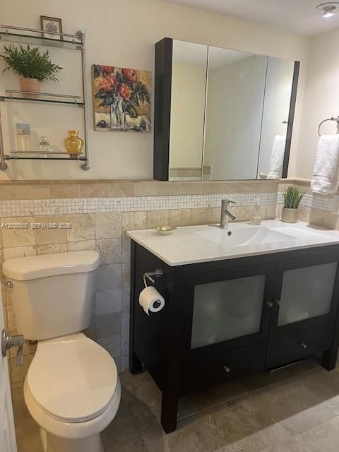 For Sale: $542,000 (2 beds, 2 baths, 1200 Square Feet)