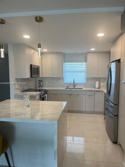For Sale: $542,000 (2 beds, 2 baths, 1200 Square Feet)