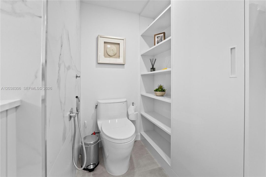 For Sale: $1,199,000 (2 beds, 2 baths, 1455 Square Feet)